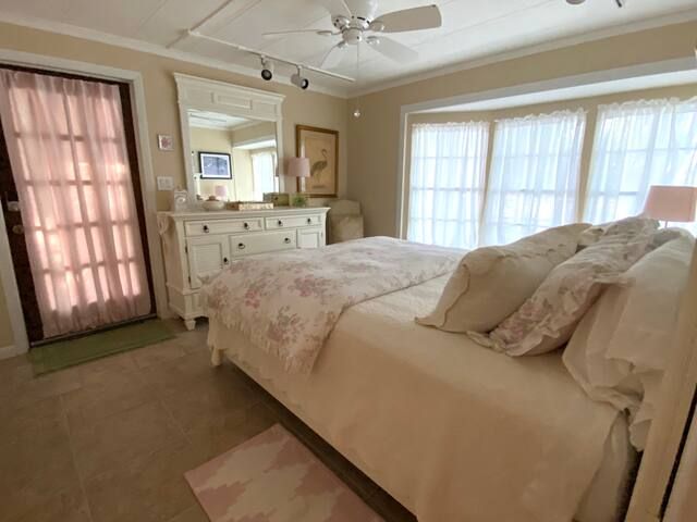 Bedroom 6 - 3