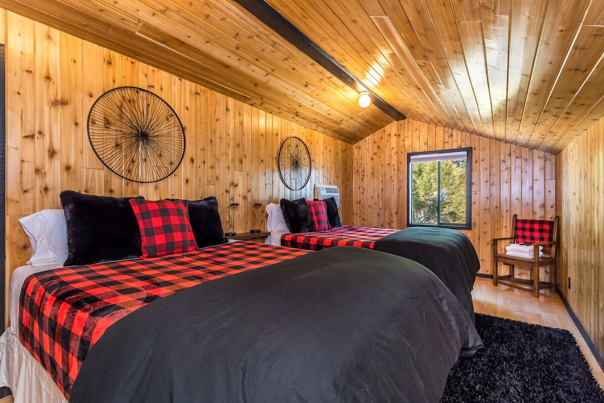 Room 2 Bed